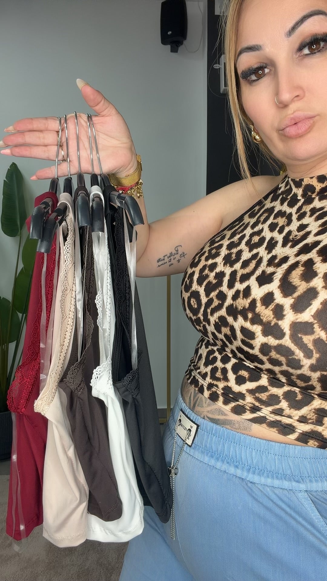 Top Luisa
