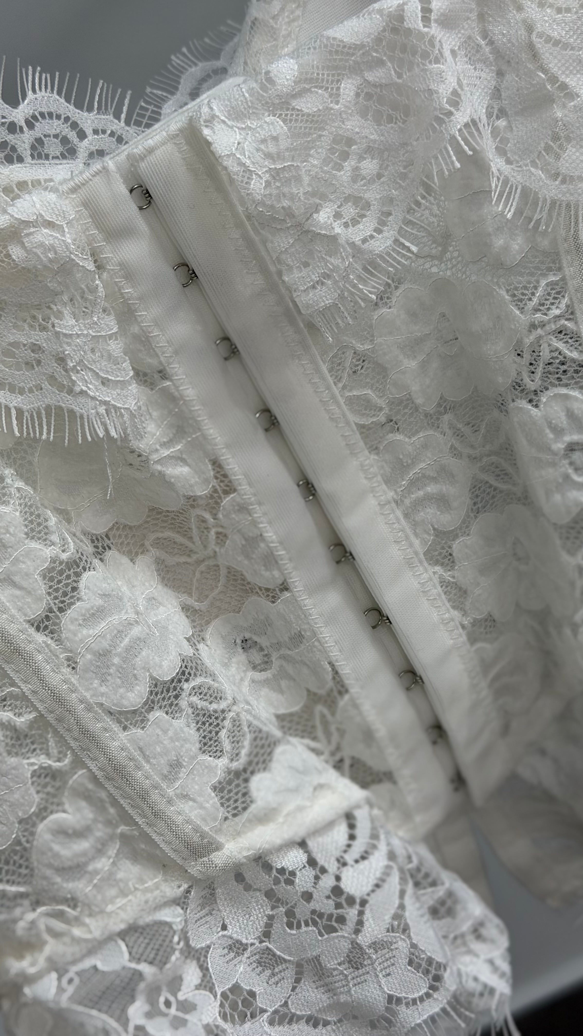 Corset encaje