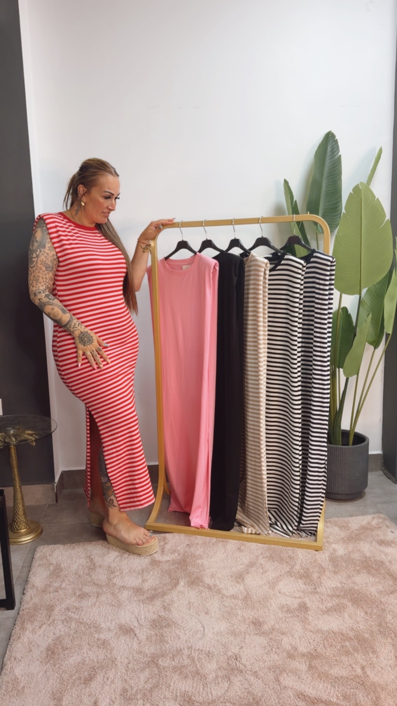 Vestido básico hombreras