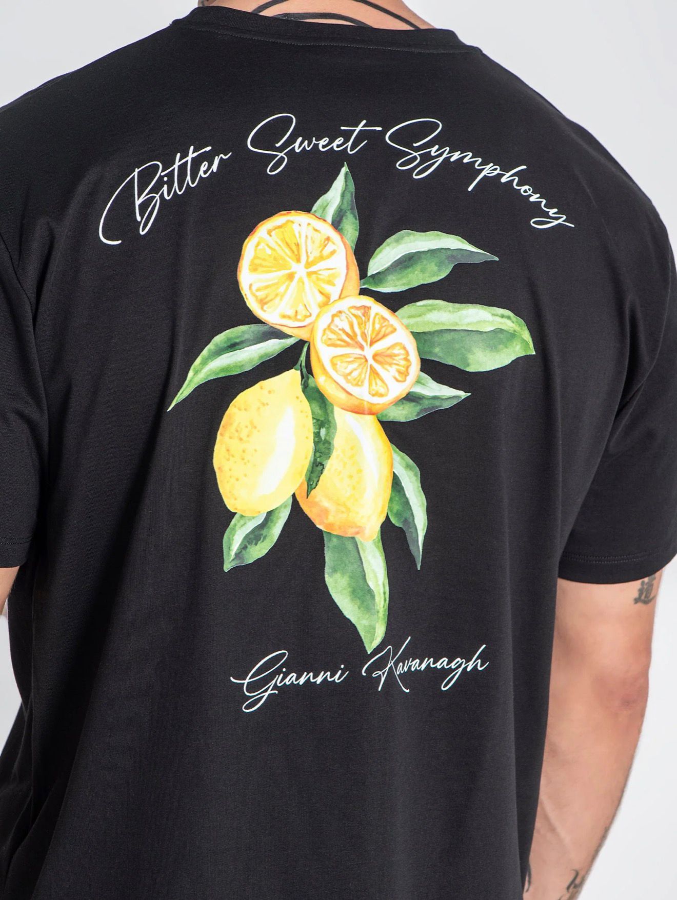 CAMISETA NEGRA LEMONADE