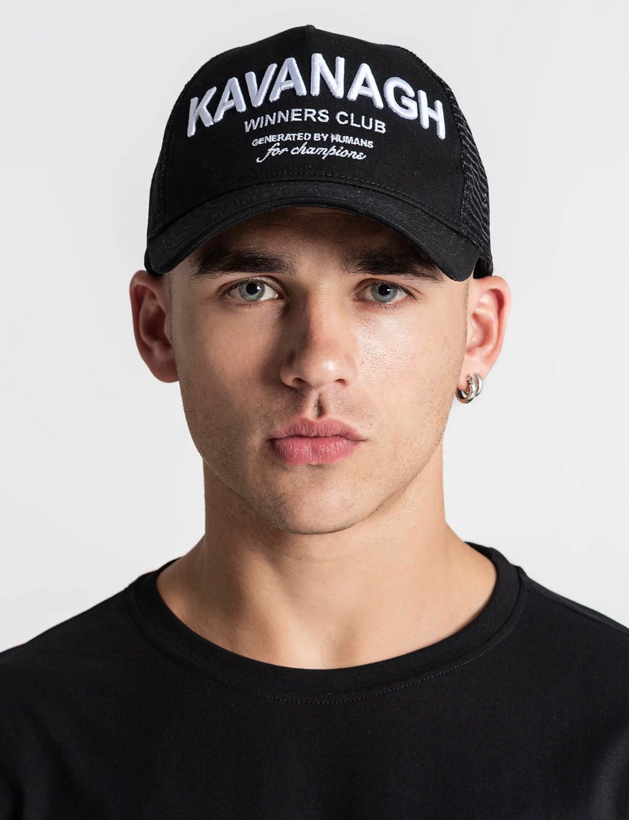 GORRA NEGRA THE CLUB