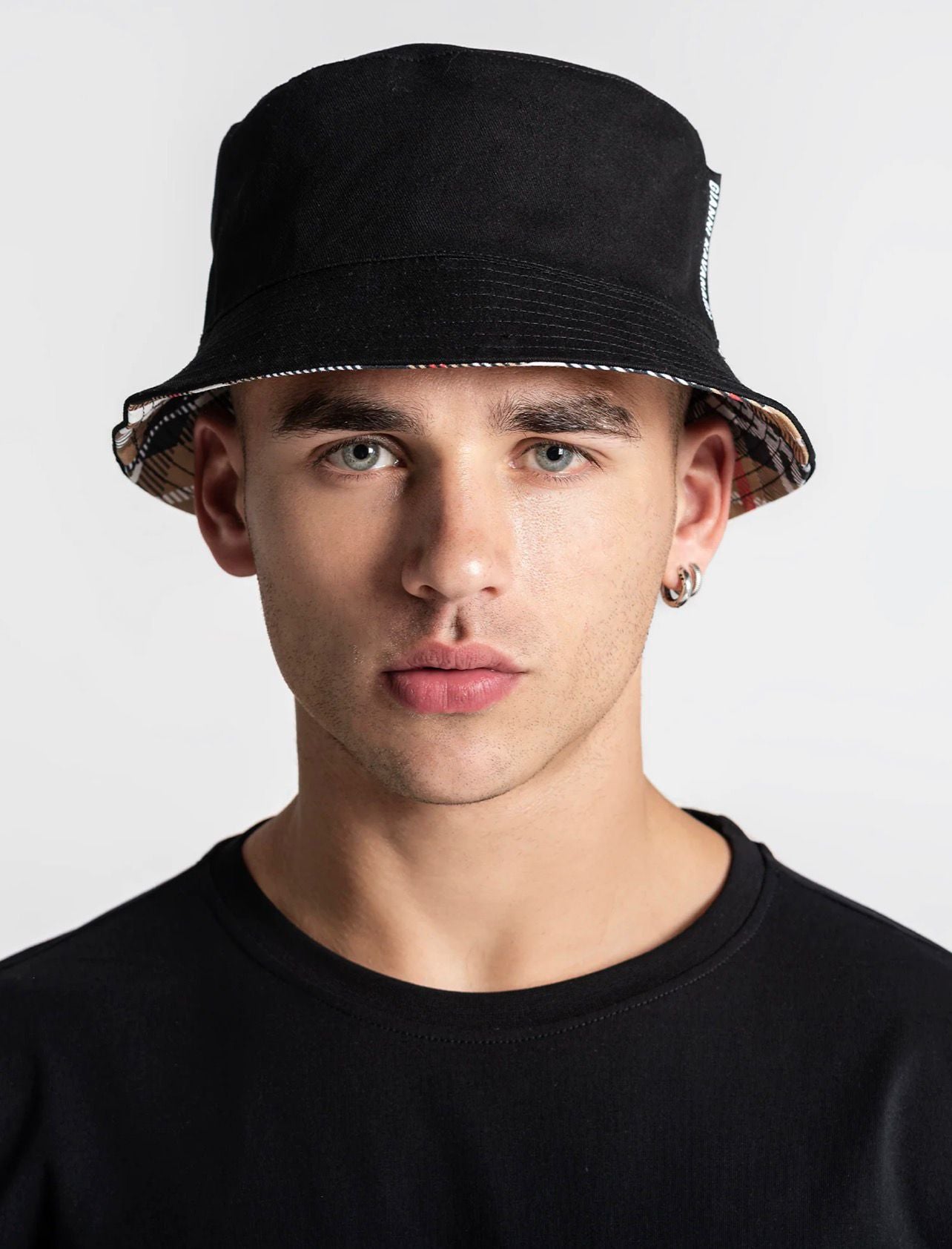 GORRA NEGRA THE CLUB