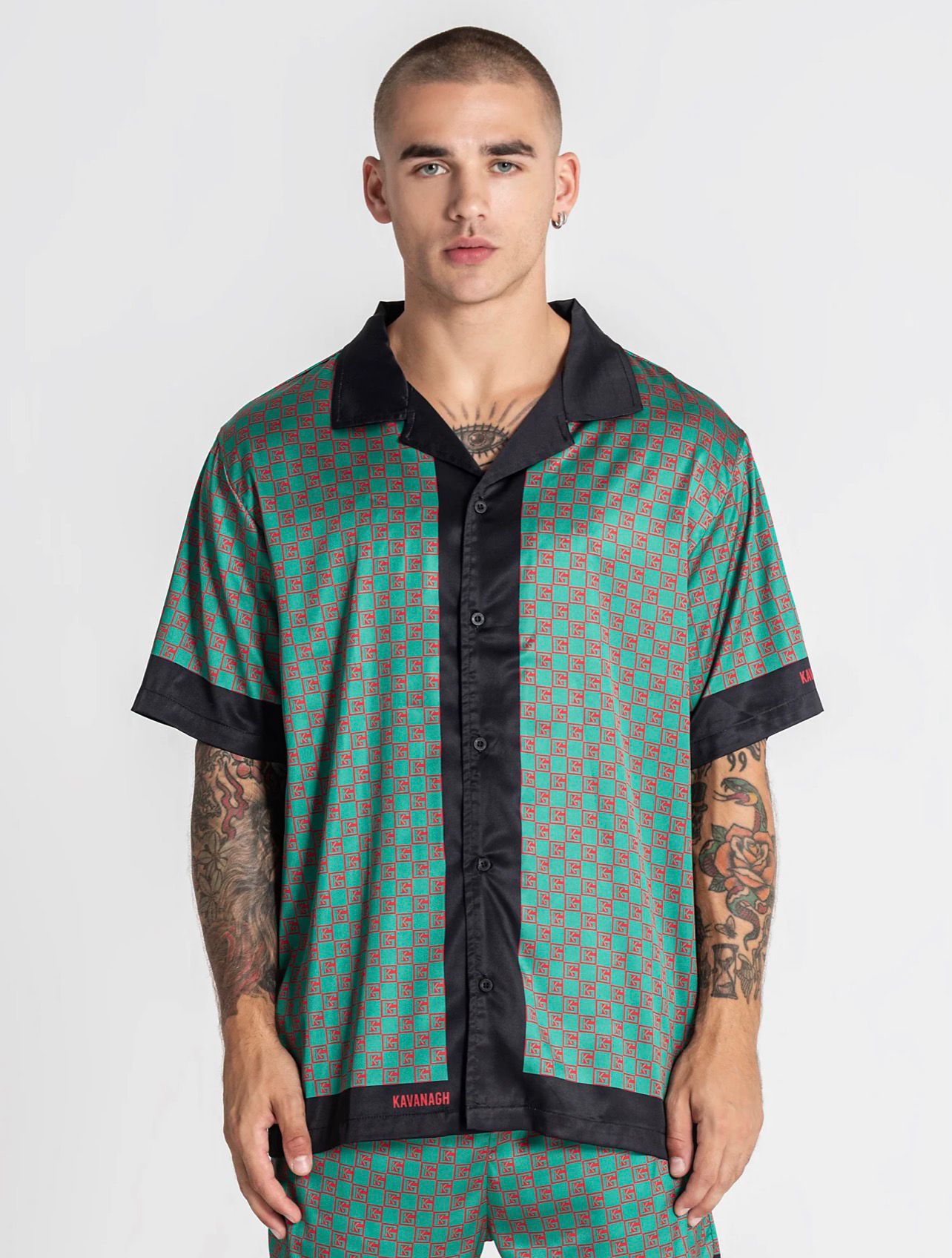 CAMISA DE SATÉN VERDE GK MANIA